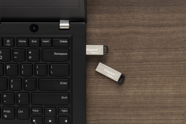 59e5bfe45029fcf5e60b7cb815af598e.jpg Kingston Technology DataTraveler Unidad Flash USB Kyson de 256 GB