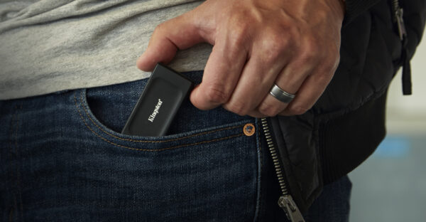 7614c85c3b2d08c47419fc6abd277c85.jpg Kingston Technology 1TB SSD externo XS1000 USB 3.2 Gen 2
