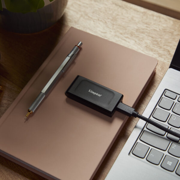 Kingston Technology 2TB SSD externo XS1000 USB 3.2 Gen 2