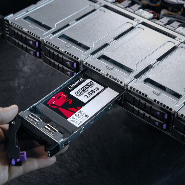 bebe9ccad4e89fb577e999a0076818d0.jpg Kingston Technology Disco SSD DC600ME SATA Enterprise (uso mixto) de 2,5” y 7680 G