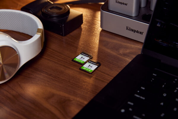 695e1554d6ea5ce4920d7ca368d71f4ac23271fa-5.jpg Kingston Technology 1 TB SDXC Canvas Select Plus Gen3 150 MB/s C10 UHS-I U3 V30