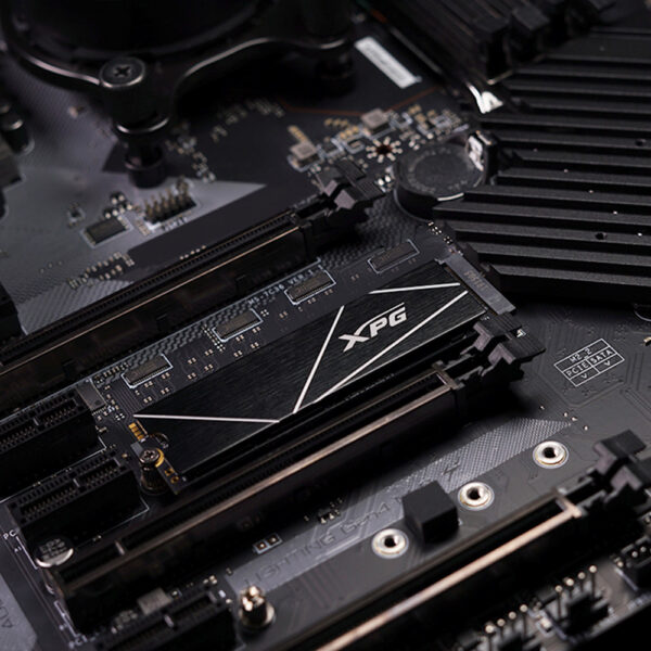 XPG GAMMIX S70 Blade 1 TB M.2 PCI Express 4.0 NVMe 3D NAND